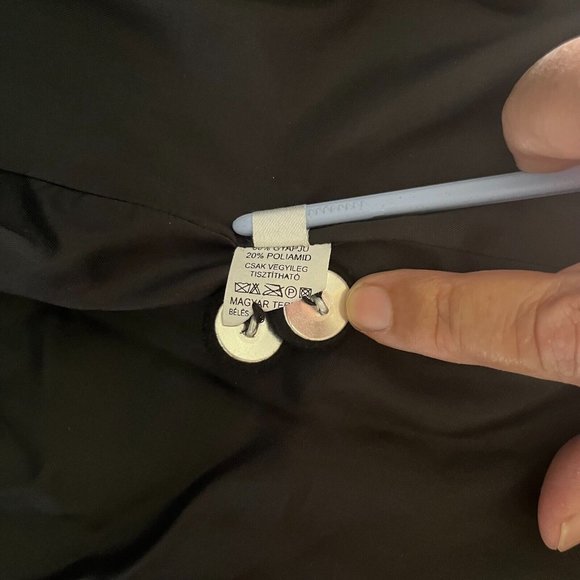 Jacket tailored Collarless Hip length Sz M Wool Blend Black with Red felt Floral - Picture 14 of 16